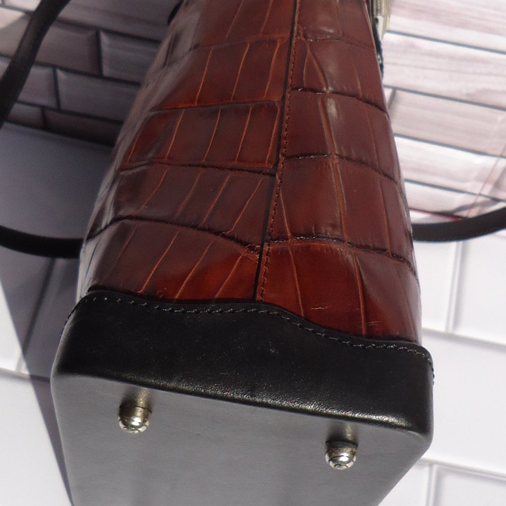 BRIGHTON croc-embossed leather shoulder bag. - Picture 7 of 16